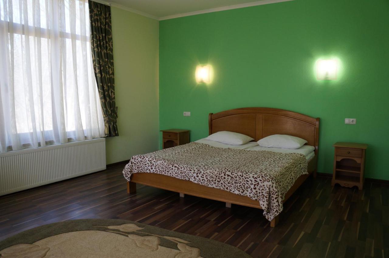Сонячна Долина Готель Фортеця Boyany Chambre photo
